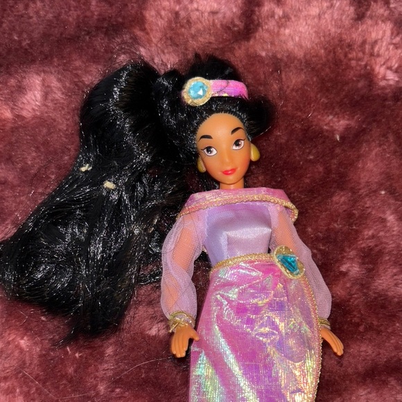 Vintage Disney Jasmine Doll From Aladdin - Picture 2 of 5